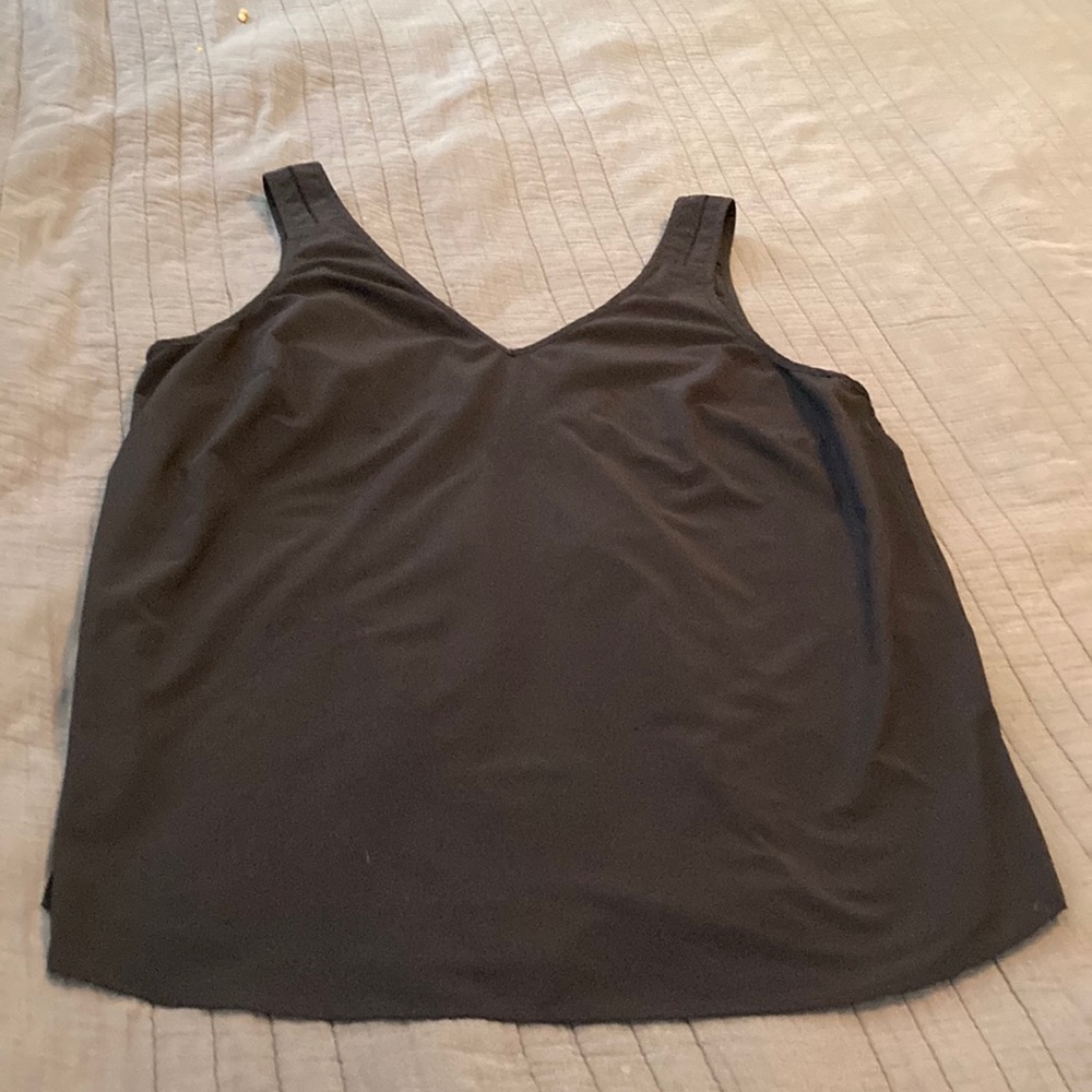 Athleta Black Sleeveless shirt size M